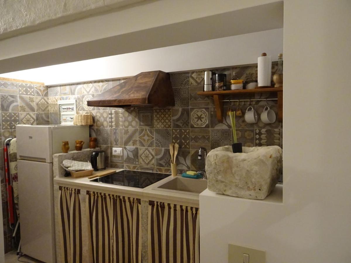 Trulli Di Zia Tata Pension Locorotondo Buitenkant foto
